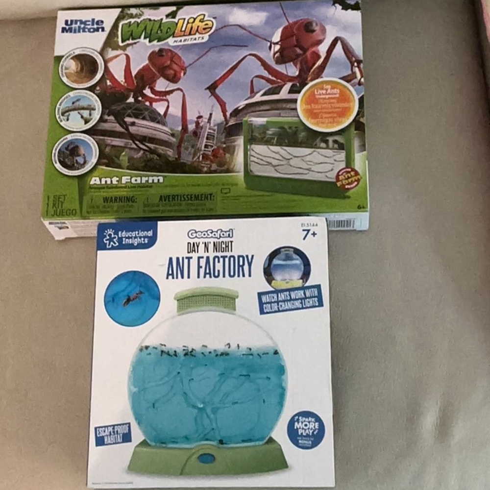 2 Ant Farms Uncle Milton & GeoSafari Ant Factory Sets